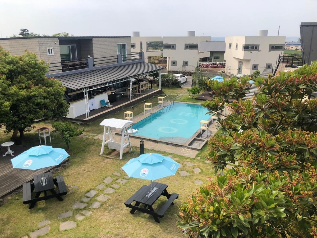 Hostel Jeju Playground Zewnętrze zdjęcie